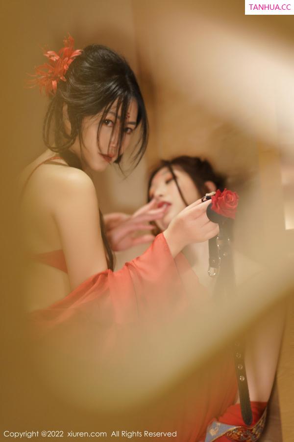 laura阿姣  [XiuRen]高清写真图 2022.12.30 No.6068 laura阿姣＆妲己_Toxic 美臀美腿第34张图片